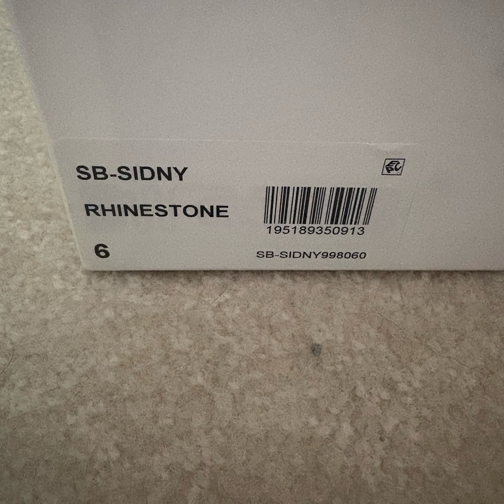 NEW IN BOX - Betsey Johnson Silver Rhinestone Sneakers - Picture 7 of 7